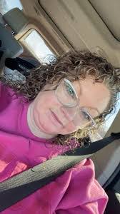 Ashley Defazio's Instagram, Twitter & Facebook