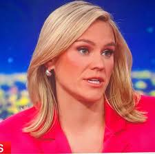 Honoring our veterans today and every day. Today, we stopped in Clarksville  to honor those who have served our country with courage and sacrifice. It's  time we as a nation fulfill our