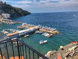 Casa a mare is located in sorrento and is within a short walk of local attractions, including sorrento cathedral. B B Sorrento Italy Casa A Mare Blog Review Enjoy The Adventure