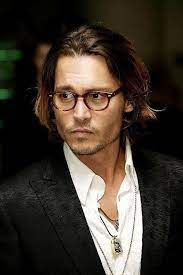 These male celebs' eyes become doors that open us to a whole new world of fandom and heart eyes because that's how pretty their pair of peepers are. Johnny Depp Male Actor Glasses Stylish Steaming Hot Eyecandy Celeb Portrait Photo Johnny Depp Johnny Johnny Depp Glasses