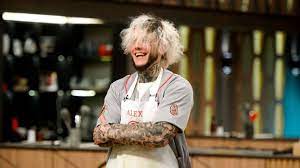 Alex caniggia con un nuevo look que desagradó a sus seguidores. Sm4fticurf3bem