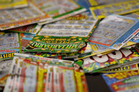 Il gratta e vinci che ieri ha rubato in un tabaccaio di . Vince 500mila Euro Il Tabaccaio Le Ruba Il Gratta E Vinci Ilgiornale It