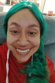 Hey sis! I got my brows done today and I don't know what I was expecting  but I was pampered like a queen. The aesthetician was very professional and  personable. We were