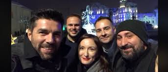 Este o emisiune de televiziune din românia , prezentata de cristian leonte difuzată de pro tv. Cartea Romania Te Iubesc A Fost Lansata La Oradea Alex Dima Aici La Voi Sunt Oameni Foarte Faini Si Foarte Caldurosi Oradea In Direct