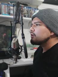 Archivo:Fernando Lee Kenn locutor.jpg