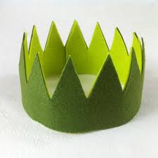 Handmade Birthday Crown For Boy Diy Easy Felt Crown For Birthday Boy Or Girl Createsie Felt Crown Wild Things Party Fairy Party Favors