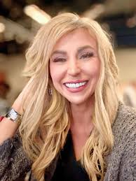 Ladies in Red, ready for game 5 of the NLDS! Let's go Cardinals! One more  win & we move on. Who is with us? How are you feeling going into this do