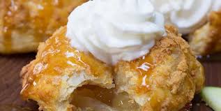 Un Beigne Aux Pommes Sans Friture Et Pret En 20 Minutes Seulement Desserts Ma Fourchette Apple Pie Donut Baking Recipes Baked Apple Dessert