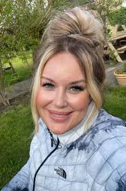 Another day sober.. life is good..tak take Mert a min and enjoy the simple  things.. change what you can and what U can't..