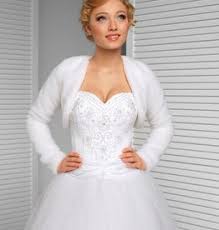 We did not find results for: Brautjacke Bolero Aus Spitze Fell Warm Ivory Brautkontor