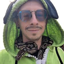 not you catching us butt naked (of dyes and artificial flavors)