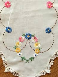 Hand Embroidered Table Runner With Flowers In Flat Seam On Thin Linen With Lace From Sweden Embroidered Table Runner Flower Embroidery Designs Hand Embroidered