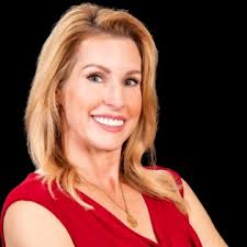 Michelle Pendergast's Instagram, Twitter & Facebook