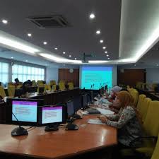Pejabat ini telah dirasmikan oleh yb dato mohamed rahmat, menteri penerangan malaysia. 6 Mac 2019 Kursus Berkaitan Keselamatan Pejabat Dan Dokumen Bertempat Di Bilik Gerakan Pejabat Daerah Dan Tanah Manjung Pdt Manjung E Tanah Perak