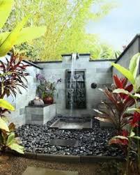 In Gold Or Marble Get The Inspiration That You Need For Your Decoration Projects Furniture Bathroom Ducha De Jardin Duchas Al Aire Libre Ducha De Piscina