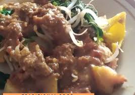 Yang menjadi keistimewaan dari makanan ini adalah perpaduan rasa dari banyaknya bahan yang. Resep Rujak Cingur Foody Bloggers