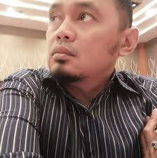 Presiden Prabowo mangaku terharu mengetahui kalau masyarakat Indonesia  adolah masyarakat nan paliang bahagia di dunia berdasarkan hasia survei  Global Flourishing Study (GFS).