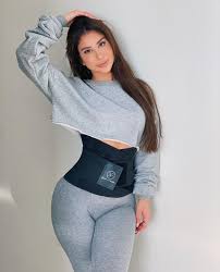 Nicole Khalil - Free sexy pics, galleries & more at Babepedia