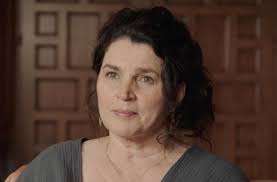 Julia Ormond (@JuliaOrmondOfficial) • Facebook