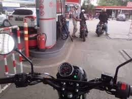 Pt kmi wire and cable tbk merupakan perusaan yang bergerak di bidang kabel dan kawat. Irit Banget Test Konsumsi Bbm Kawasaki W175tr Tempuh Jarak 191 Km Cuma Habiskan Bensin Segini Semua Halaman Grid Motor Iain Parepare Media