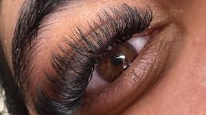 Best lash lifts and eyelash perming near me in Ilford, London