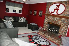 Live the legacy with your favorite alabama throwback show your crimson & white pride with college vault retro apparel, accessories & home décor. Lose The Rug And Find Something Different To Put Over The Mantle And This Would Be A Great Football Room Alabama Room Alabama Decor Sweet Home Alabama