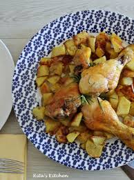 Un'idea nata per caso, perché aprendo il frigo ho deciso di abbinare al inseriamo le cosce di pollo in una teglia ricoperta di carta forno e unta, ma non troppo, di olio. Cosce Di Pollo Arrosto Tutti Gli Accorgimenti Per Renderle Croccanti E Dorate Rita S Kitchen