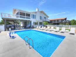 Happy Daze Is A 3rd Row Sandbridge Rental With 7 Bedrooms And 5 Bathrooms Find Amenities Virginia Beach Vacation Virginia Beach Vacation Rentals Va Vacation