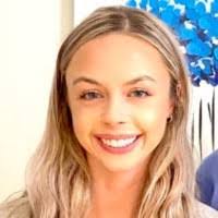 Elizabeth Rasmussen's Instagram, Twitter & Facebook