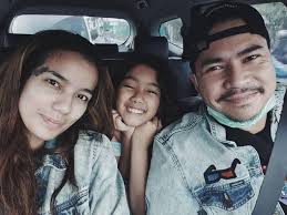 9 Potret Keakraban Leticia, Anak Sheila Marcia, dengan Ayah Tirin