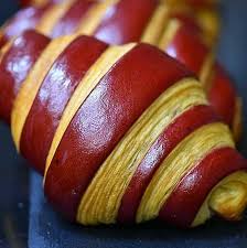 Karim Bourgi Tren Instagram Bicolore Croissant Au Chocolat Karimbourgi Amazing Croissant Lovely Gourmand Viennoiserie Kica Kiev Masterclass Masterpi
