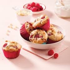 Muffins Framboises Et Chocolat Blanc Les Recettes De Caty In 2020 Sweet Snacks Food Desserts