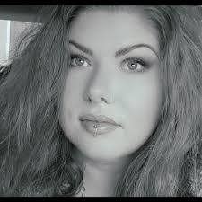 Lynette Stroud's Instagram, Twitter & Facebook