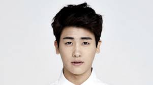 Park debuted his career in 2009. Park Hyung Sik S Agency Denies Reports On His Casting In Temperature Of Love Kdramapal