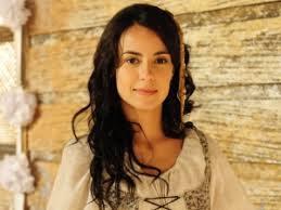 Estão escalados os protagonistas de em seu lugar, novela que licia manzo desenvolve para o horário das 21h; Atriz Andreia Horta Reforcara O Elenco De Sangue Bom