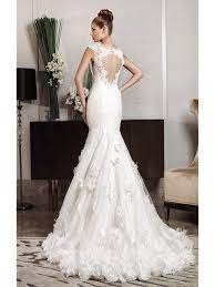 Looking For Ideas To Change Sleeves On Heart Cutout Wedding Gown I M Re Creating Wedding Dresses Fishtail Wedding Dress Wedding Dress Body Type
