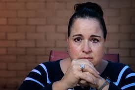 Michelle Higley's Instagram, Twitter & Facebook