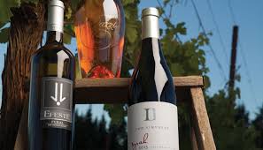 Red White Rose The Best Washington Wines Of The Year Seattle Magazine