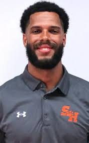 No. 8 Texas downs Bearkats at DKR