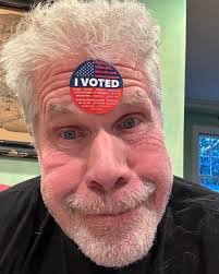 Ron Perlman's Instagram, Twitter & Facebook