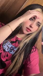 Vicky Maher's Instagram, Twitter & Facebook