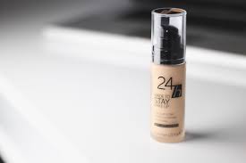 The shade 010 is a great shade for the ladies with light skin, it's lighter than other lightest shade from catrice which is. Bestes Drogerie Make Up Marie Inspire