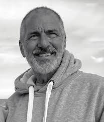 Peter Cady's Instagram, Twitter & Facebook