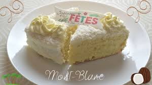 Mont Blanc Gateau Antillais Raffine A La Noix De Coco Genoise Tres Moelleuse Best Yo Gateau Antillais Recette Mont Blanc Antillais Gateau Coco