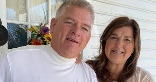 Gil Bates's Instagram, Twitter & Facebook