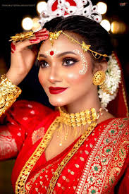 Top Beauty Parlours For Bridal in Sinthee