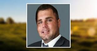 Allen Cormier's Instagram, Twitter & Facebook