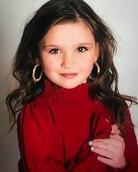 Kassidy Fowler's Instagram, Twitter & Facebook