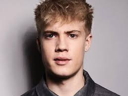 Quién es Tom Taylor, el actor que hará de Cregan Stark en House of the  Dragon: biografía, carrera y fotos