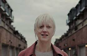 Andrea riseborough, jennifer jason leigh, sean bean and others. Film Review Possessor 2020 Hnn